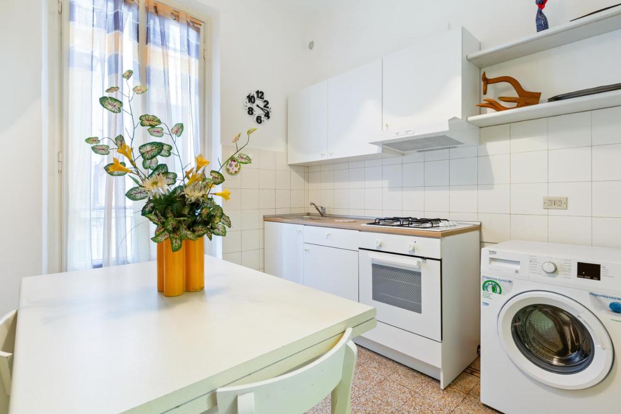 Loreto Courtyard Apartment Милано Екстериор снимка